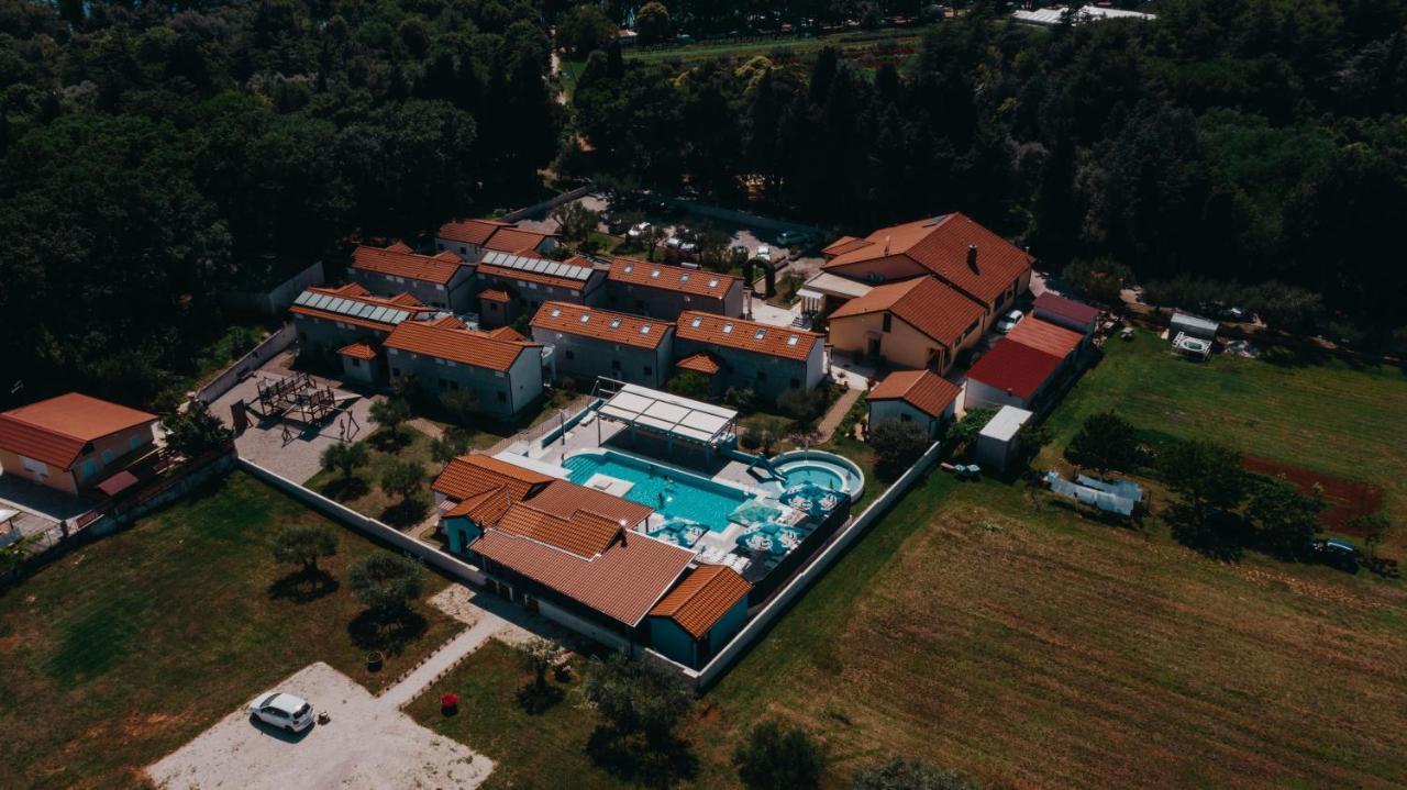 Resort Zatisje Savudrija Esterno foto