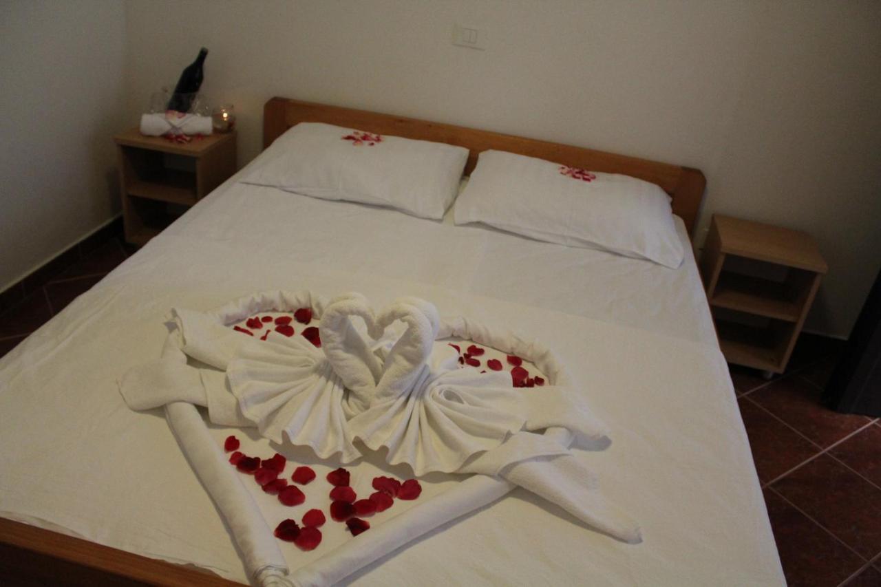 Resort Zatisje Savudrija Esterno foto
