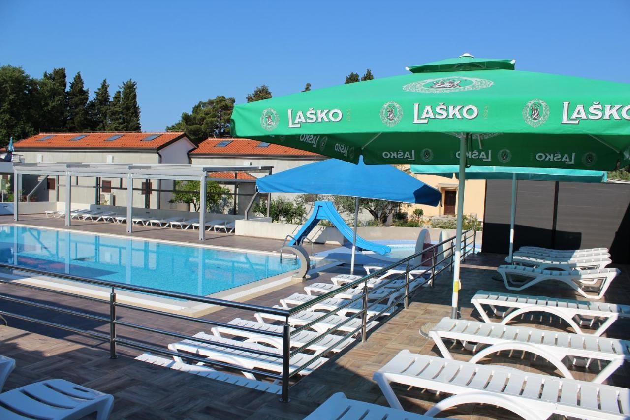 Resort Zatisje Savudrija Esterno foto