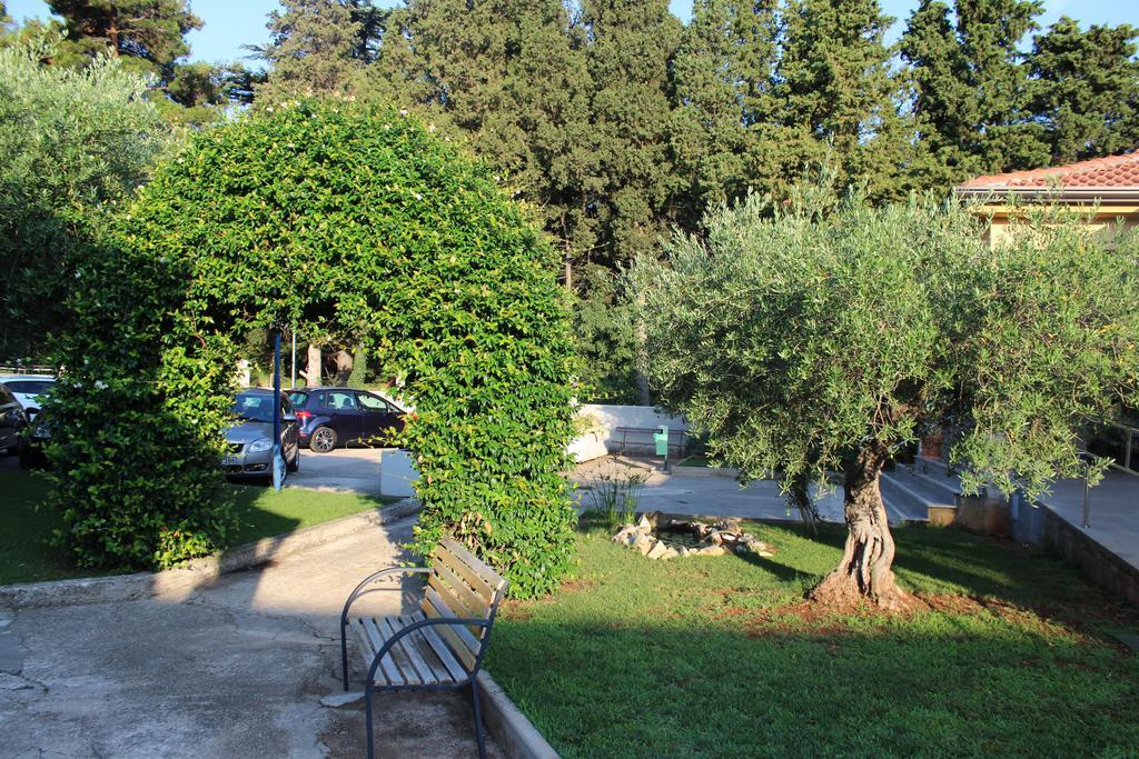 Resort Zatisje Savudrija Esterno foto