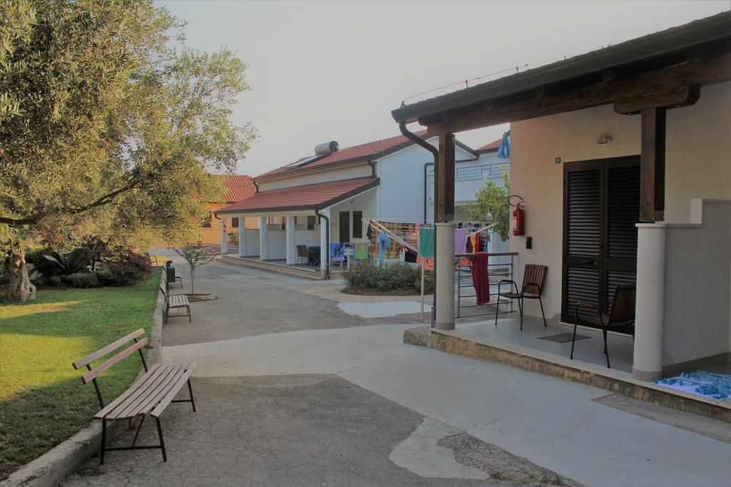 Resort Zatisje Savudrija Esterno foto